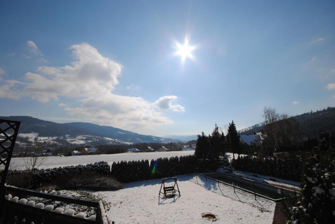 Dog Friendly Dom, Apartamenty Wichrowe Wzgorza Z Basenem Brenna Устронь Екстер'єр фото