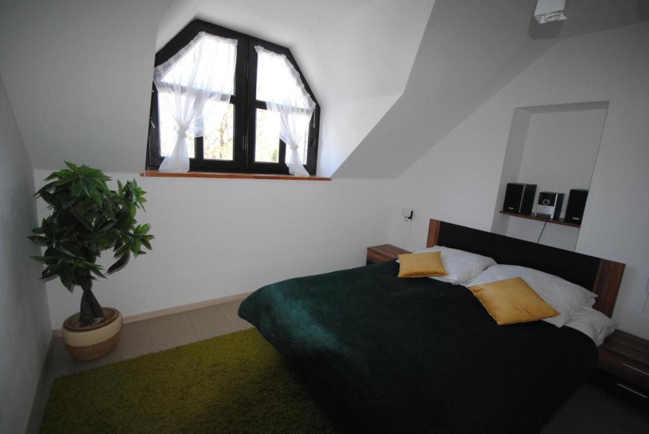 Dog Friendly Dom, Apartamenty Wichrowe Wzgorza Z Basenem Brenna Устронь Екстер'єр фото