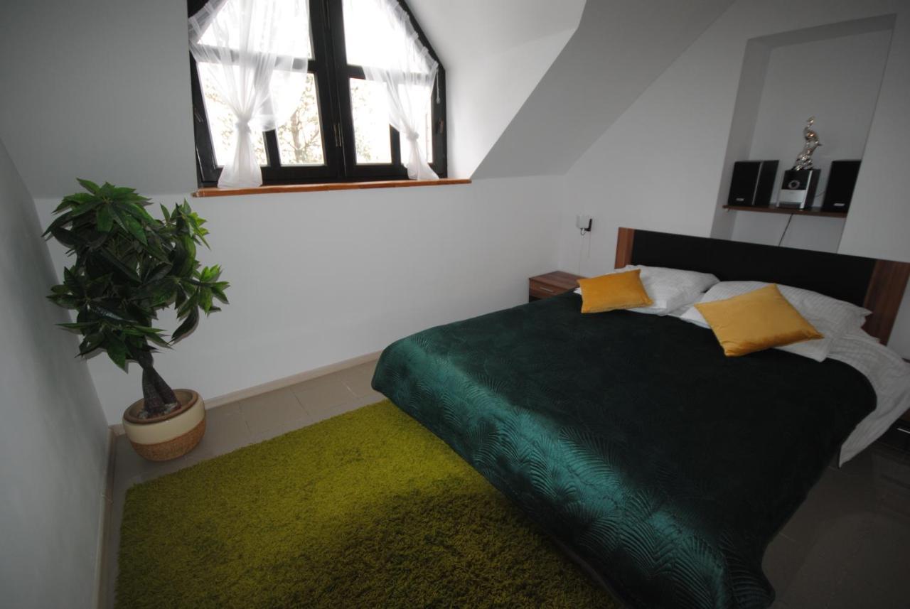 Dog Friendly Dom, Apartamenty Wichrowe Wzgorza Z Basenem Brenna Устронь Екстер'єр фото