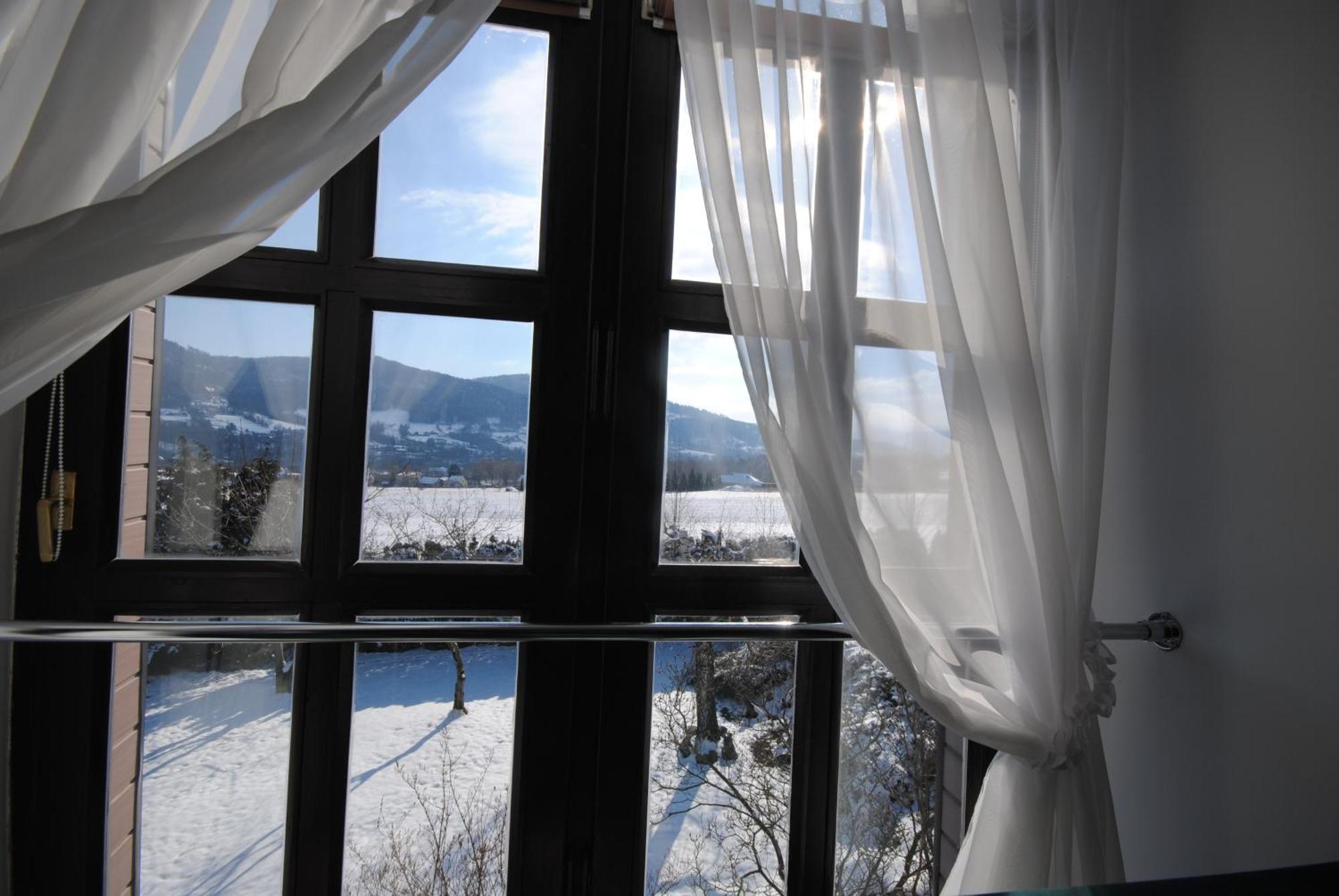 Dog Friendly Dom, Apartamenty Wichrowe Wzgorza Z Basenem Brenna Устронь Екстер'єр фото