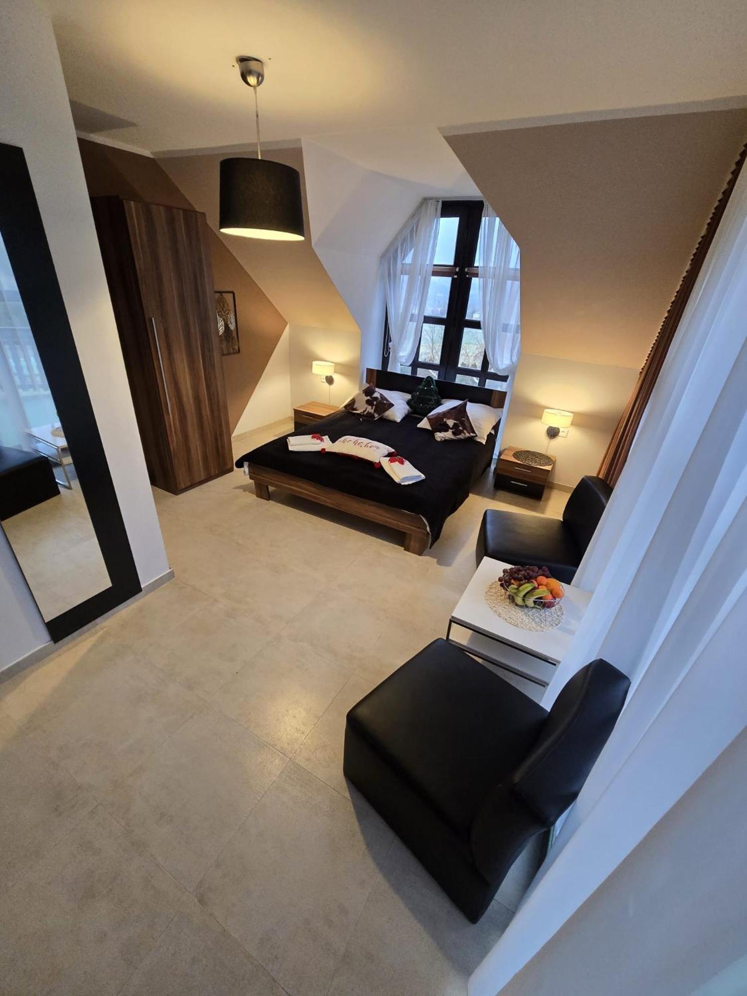 Dog Friendly Dom, Apartamenty Wichrowe Wzgorza Z Basenem Brenna Устронь Екстер'єр фото